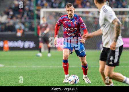 Varsavia, Polonia. 01st Apr, 2023. Milano Rundic of Rakow visto durante la partita della Lega PKO Ekstraklasa tra Legia Warszawa e Rakow Czestochowa al Maresciallo Jozef Pilsudski Legia Warsaw Municipal Stadium. Punteggio finale; Legia Warszawa 3:1 Rakow Czestochowa. Credit: SOPA Images Limited/Alamy Live News Foto Stock