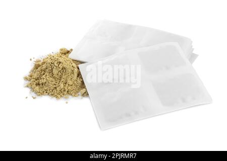 Polvere di senape e cerotti su fondo bianco Foto Stock