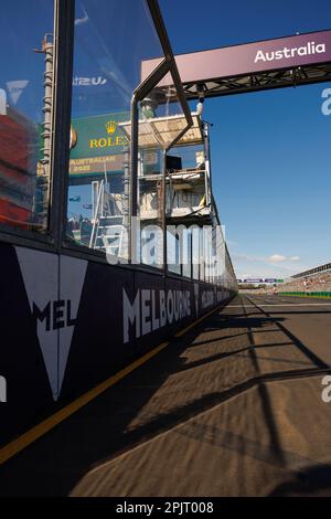 Melbourne, Australia. 02nd Apr, 2023. MELBOURNE, AUSTRALIA, Albert Park Street Circuit, 2 aprile: Una panoramica generale del rettilineo principale durante il Gran Premio d'Australia di Formula uno all'Albert Park Street Circuit il 2 aprile 2023. Formula 1 - F1 Motorsport, immagine a pagamento, foto e copyright © PETERSON Mark/ ATP Images (PETERSON Mark/ATP/SPP) Credit: SPP Sport Press Photo. /Alamy Live News Foto Stock