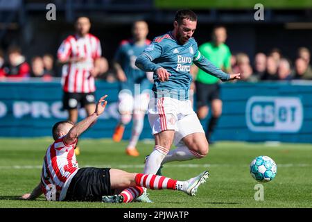 02-04-2023: Sport: Sparta contro Feyenoord ROTTERDAM, PAESI BASSI - APRILE 2: Arno Verschueren (Sparta Rotterdam) e Alireza Jahanbakhsh (Feyenoord Rotte Foto Stock