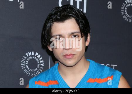 3 aprile 2023, Los Angeles, CA, USA: LOS ANGELES - Apr 3: Kevin Alves al PaleyFest 2023 - Yellowjacks al Dolby Theater il 3 aprile 2023 a Los Angeles, CA (Credit Image: © Kay Blake/ZUMA Press Wire) SOLO PER USO EDITORIALE! Non per USO commerciale! Foto Stock