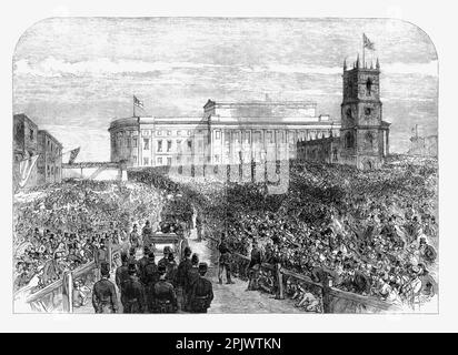 Il Principe e la Principessa di Galles visitano la Saint George's Hall a Liverpool nel novembre 1865. La sala, aperta nel 1854, è un edificio neoclassico che contiene sale da concerto e tribunali, si trova ora di fronte alla stazione ferroviaria di Lime Street (dove sorgeva la chiesa) nel centro di Liverpool, Inghilterra. Foto Stock