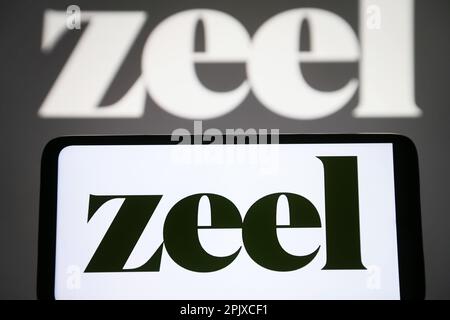 Ucraina. 03rd Apr, 2023. In questa immagine, sullo schermo dello smartphone viene visualizzato il logo Zeel. Credit: SOPA Images Limited/Alamy Live News Foto Stock