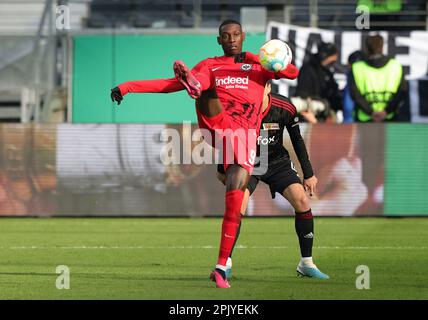 Francoforte, Germania. 04th Apr, 2023. Firo : 04/04/2023, calcio, DFB-Pokal, stagione 2022/2023, Quarti di finale, Eintracht Frankfurt - Union Berlin KOLO MUANI, Francoforte, Credit: dpa/Alamy Live News Foto Stock