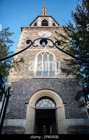 Esterno della Chiesa di San Pietro, Wallingford Foto Stock