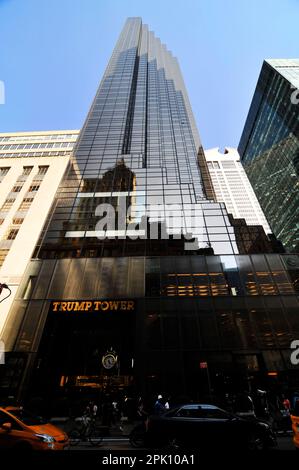 La Trump Tower sulla 5th Avenue a Manhattan, New York City, NY, USA. Foto Stock