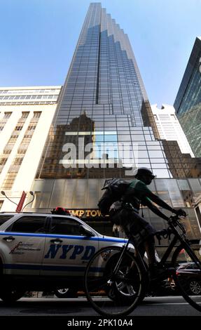 La Trump Tower sulla 5th Avenue a Manhattan, New York City, NY, USA. Foto Stock