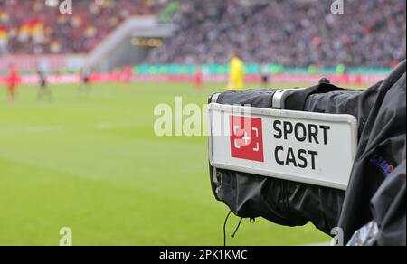 Francoforte, Germania. 04th Apr, 2023. Firo : 04.04.2023 Calcio DFB Cup Stagione 2022/2023 Quarterfinals Eintracht Francoforte - Union Berlin 2:0 TV camera SPORT CAST/dpa/Alamy Live News Foto Stock