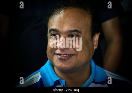 Himanta Bishwa Sharma, primo Ministro di Assam, nel corso di un evento a Guwahati, Assam, India, il 1 aprile 2023. Foto: David Talukdar/ Alamy Live News Foto Stock