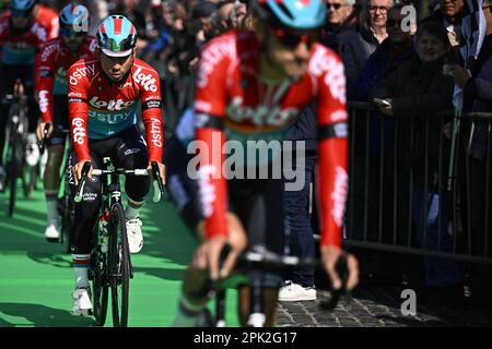 Terneuzen, Paesi Bassi. 05th Apr, 2023. L'australiano Caleb Ewan di Lotto-Dstny ha illustrato al via della gara maschile della 111th° edizione della 'Scheldeprijs' di un giorno di ciclismo, 205, a 2 km da Terneuzen, Olanda a Schoten, Belgio, mercoledì 05 aprile 2023. FOTO DI BELGA JASPER JACOBS Credit: Belga News Agency/Alamy Live News Foto Stock