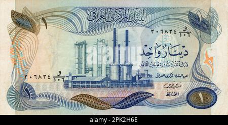 Vista del lato osservabile di una banconota irachena One Dinar emessa nel 1973, un'immagine del Silo di grano Basra nel mezzo. Foto Stock