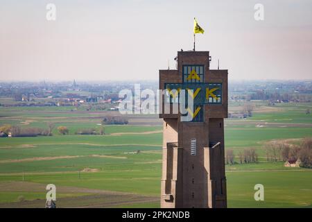 Diksmuide, Belgio. 05th Apr, 2023. L'immagine mostra il monumento di guerra IJzertoren (Yser Tower - Tour de l'Yser) a Diksmuide, nella foto di mercoledì 05 aprile 2023, durante una conferenza stampa sul suo restauro. BELGA PHOTO KURT DESPLENTER Credit: Belga News Agency/Alamy Live News Foto Stock