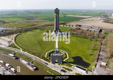 Diksmuide, Belgio. 05th Apr, 2023. L'immagine mostra il monumento di guerra IJzertoren (Yser Tower - Tour de l'Yser) a Diksmuide, nella foto di mercoledì 05 aprile 2023, durante una conferenza stampa sul suo restauro. BELGA PHOTO KURT DESPLENTER Credit: Belga News Agency/Alamy Live News Foto Stock