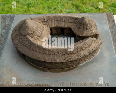 Ricostruzione di modelli in scala di Romano-British Courtyard House, Chysauster Ancient Village, Cornovaglia, Inghilterra, Regno Unito Foto Stock