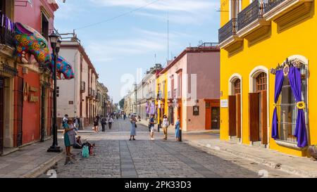Famosa strada pedonale Macedonia Alcala, centro storico di Oaxaca, Oaxaca de Juarez, Messico Foto Stock