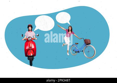 Collage fotografico di due ragazze che parlano a vicenda dialogo informazioni in bicicletta vecchio ciclomotore retro essere sicuro su strada isolata su sfondo blu Foto Stock