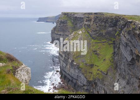 Scogliere di Moher, o Aillte an Mhothair, nella contea di Clare Ireland EIRE Foto Stock