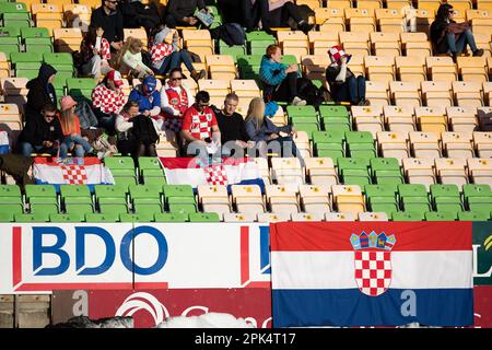 Jessheim, Norvegia. 05th Apr, 2023. Jessheim, Norvegia, 5th 2023 aprile: I sostenitori della Croazia sono visti al Campionato UEFA Womens U19 Qualifiche tra Norvegia e Croazia allo Stadio Jessheim di Jessheim, Norvegia (Ane Frosaker/SPP) Credit: SPP Sport Press Photo. /Alamy Live News Foto Stock