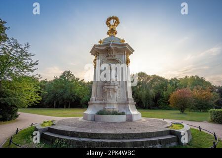 Beethoven, Haydn e il Monumento di Mozart al parco Tiergarten - Berlino, Germania Foto Stock