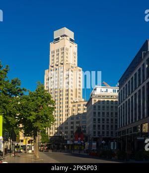 Boerentoren (la Torre degli agricoltori) è un edificio alto ad Anversa Foto Stock