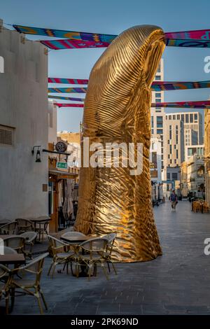 Golden Thumb, Souq Waqif, Doha, Qatar Foto Stock