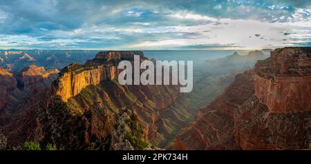 Majestic Canyon, Glenn Canyon National Recreation Area, Utah e Arizona, Stati Uniti Foto Stock