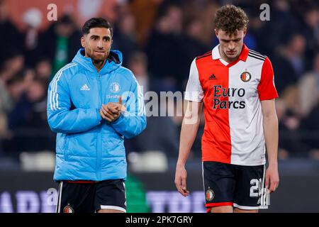 05-04-2023: Sport: Feyenoord contro Ajax (KNVB Cup) ROTTERDAM, PAESI BASSI - APRILE 5: Alireza Jahanbakhsh (Feyenoord Rotterdam) e Mats Wieffer (Feyenoor Foto Stock