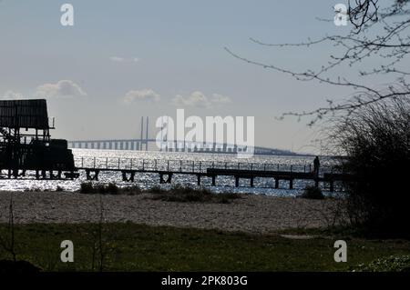 Copenaghen /Danimarca/02 aprile 2023/ Vista sul ponte Langebro tra l'isola di Amager e la città di Copehagen . (Foto.Francis Joseph Dean/immagini del decano) Foto Stock