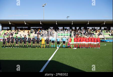 Jessheim, Norvegia. 05th Apr, 2023. Jessheim, Norvegia, 5th 2023 aprile: Line-up prima del Campionato UEFA Womens U19 Qualifiche tra Norvegia e Croazia allo stadio Jessheim di Jessheim, Norvegia (Ane Frosaker/SPP) Credit: SPP Sport Press Photo. /Alamy Live News Foto Stock