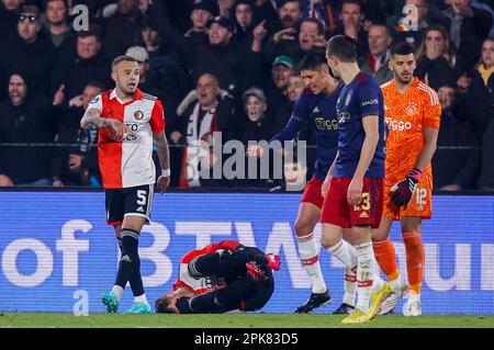 05-04-2023: Sport: Feyenoord contro Ajax (Coppa KNVB) ROTTERDAM, PAESI BASSI - APRILE 5: Quillindschy Hartman (Feyenoord Rotterdam), Lutshel Geertruida (Fe Foto Stock