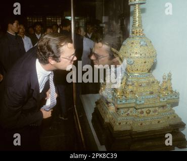 Re svedese CARL XVI GUSTAF durante la visita di stato in Cina e museo ocf arte antica Foto Stock