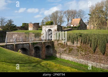 La cittadella e mura di bastione, Montreuil-sur-Mer, Hauts-de-France, Francia, Europa Foto Stock