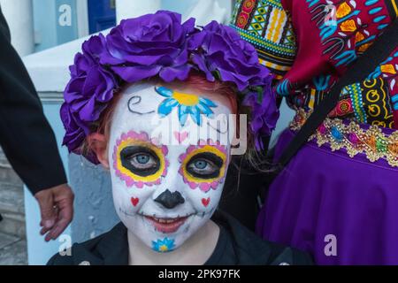 Inghilterra, East Sussex, Eastbourne, partecipante alla Processione annuale della Bonfire Society Foto Stock