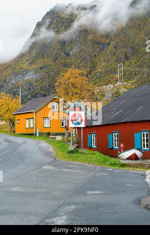 Norvegia, Lofoten, ae i Lofoten, Rorbuer (cabine dei pescatori), museo della pesca Foto Stock