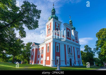 KRNOV (Jägerndorf), Chiesa di nostra Signora dei sette dolori a Cvilin (Kostel Panny Marie Sedmibolestne a Povysení svateho Krizena Cvilin) a Moravskoslezsky, Regione Moravo-Slesiana, Regione Mährisch-schlesische, Ceco Foto Stock