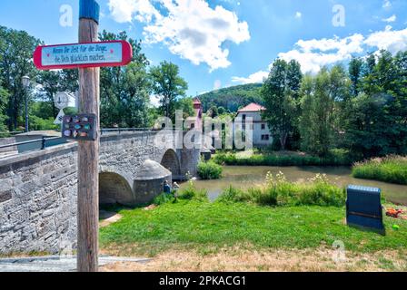 Werra ponte ad arco in pietra, ponte ad arco, fiume Werra, estate, Belrieth, Turingia, Germania, Europa Foto Stock