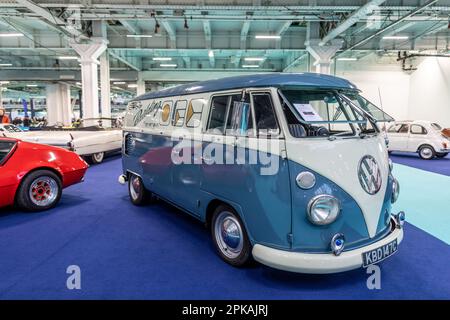 VW Van Type 2 al Classic Car Show London UK Foto Stock