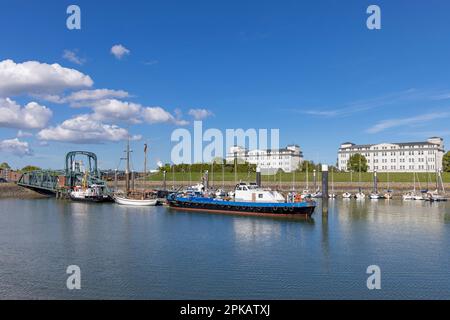 Nassauhafen, Ponte di Nassau, Wilhelmshaven, bassa Sassonia, Germania Foto Stock