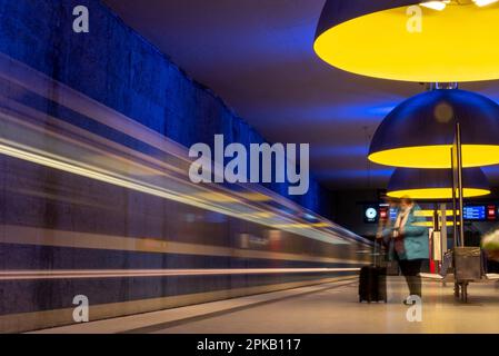 Stazione della metropolitana panoramica Westfriedhof a Monaco, Baviera, Germania Foto Stock