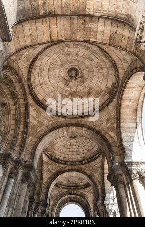 Bella chiesa famosa Sacre Coeur a Parigi, Francia Foto Stock