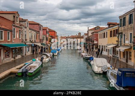 Rio dei Vetrai sull'isola di Murano, distretto di Venezia, Italia Foto Stock