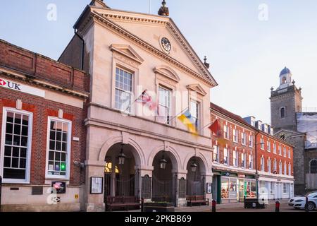 Inghilterra, Dorset, Blandford Forum, la Piazza del mercato e il Municipio Foto Stock