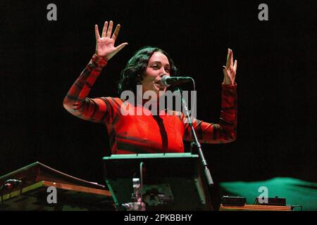 Chicago, Stati Uniti. 05th Apr, 2023. Il musicista Kelly Lee Owens al United Center il 5 aprile 2023, a Chicago, Illinois (Foto di Daniel DeSlover/Sipa USA) Credit: Sipa USA/Alamy Live News Foto Stock