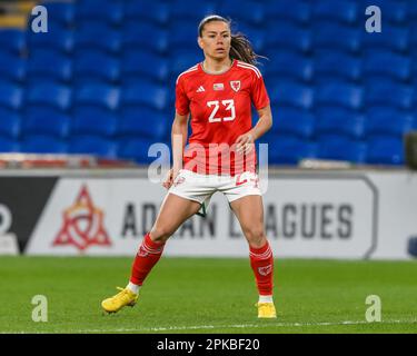 Ffion Morgan of Wales durante il Women's International friendly Match Wales Women vs Northern Ireland Women al Cardiff City Stadium, Cardiff, Regno Unito, 6th aprile 2023 (Photo by Craig Thomas/News Images) Foto Stock