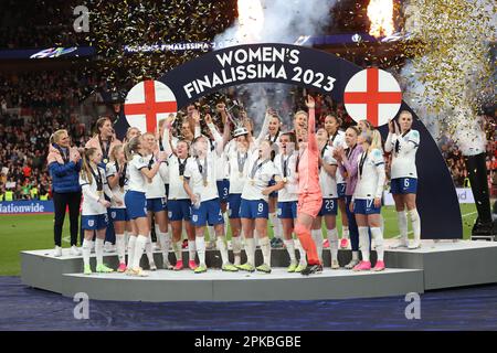 Londra, Regno Unito. 06th Apr, 2023. Inghilterra festeggia al Wembley Stadium di Londra, Regno Unito, il 6th aprile 2023, la partita di Finalissima femminile UEFA Inghilterra/Brasile 2023. Credit: Paul Marriott/Alamy Live News Foto Stock