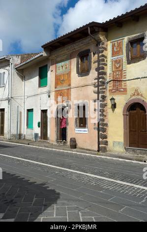 Murales. Tinnura. OPPURE, Sardegna. Italia Foto Stock