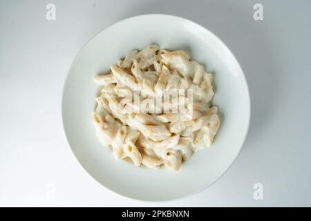 Classico piatto di pasta bianca Foto Stock