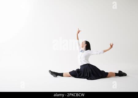 Ragazze di scuola superiore che ballano Foto Stock