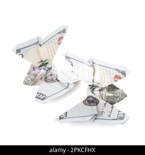 Farfalle Origami fatte di banconote in dollari su sfondo bianco Foto Stock