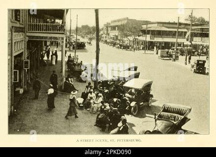 A Street Scene, St Petersburg vintage Fotografia dal libro ' Florida, la terra dell'incanto ' di Nevin otto Winter, 1869-1936 Data di pubblicazione 1918 Editore Boston, The Page Company dalla serie ' See America First ' Foto Stock